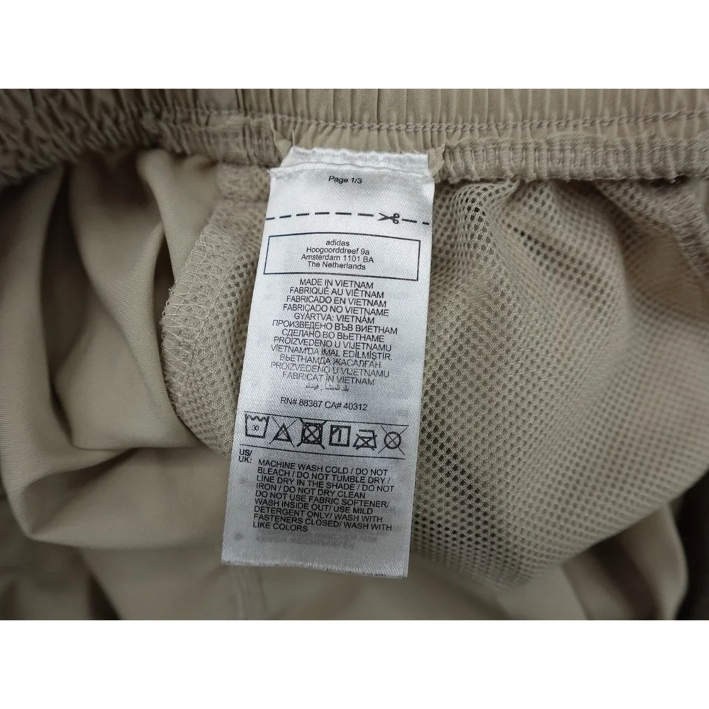 Adidas Running Shorts Mens Large Tan Good Aeroready IZ4395 3-Stripe Pocket